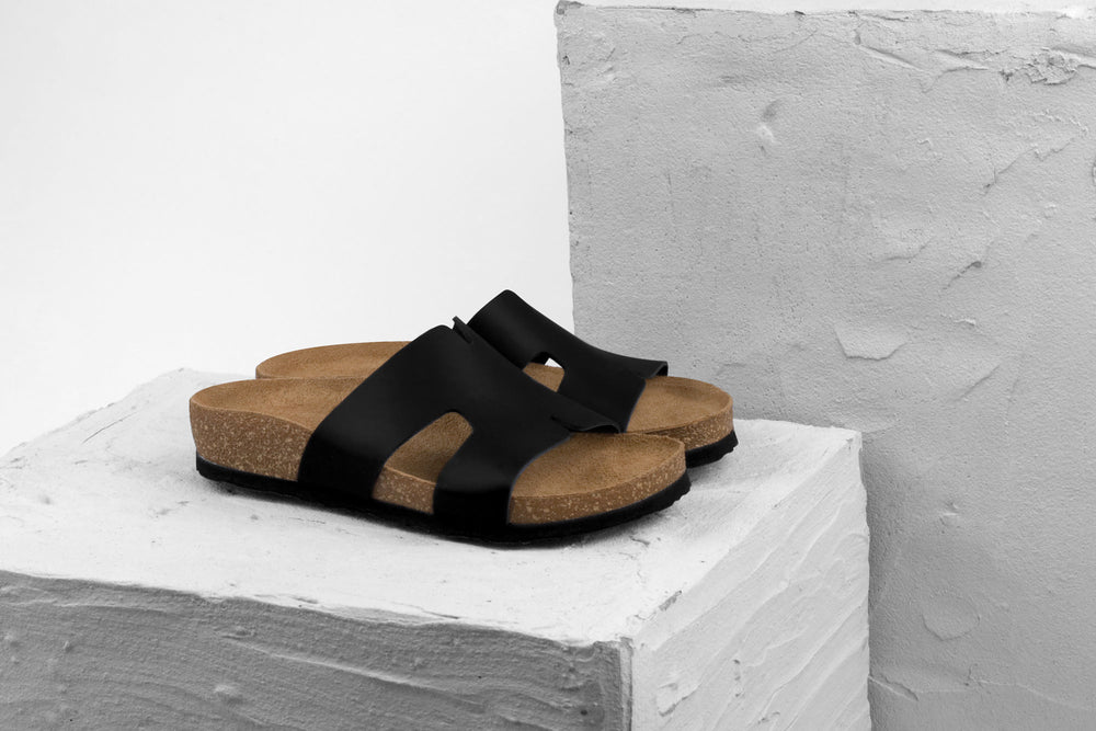 Liora by LEON- Women’s Leather Slide- One‑Piece Leather Comfort Sandal - Leon Footwear 