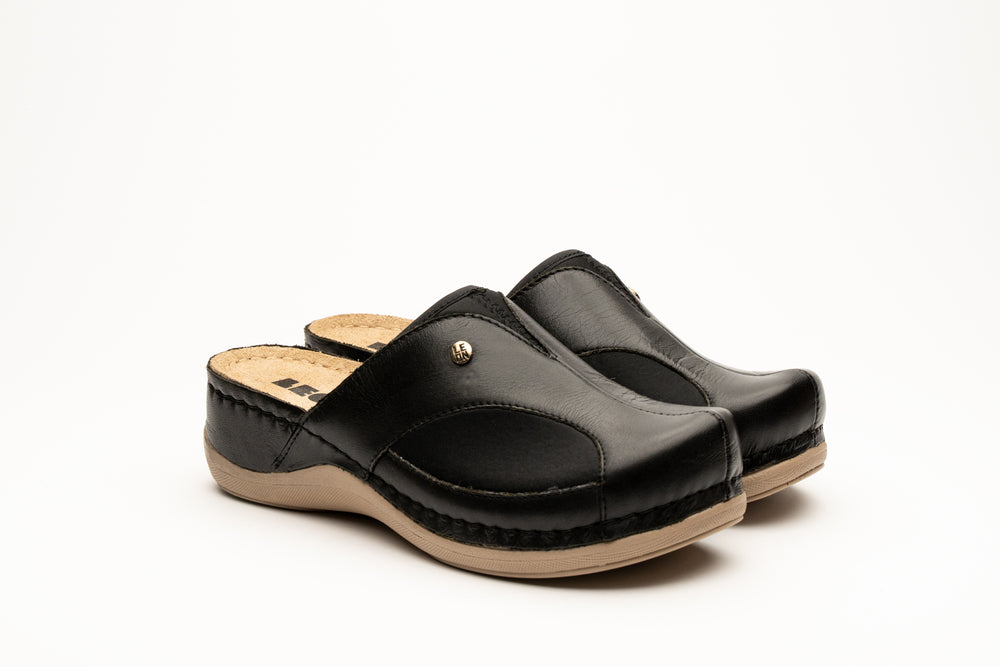 Aria I by LEON- Women’s Orthopedic Leather Clog- Twin Elastic Side Panels for Bunion Relief - Leon Footwear 